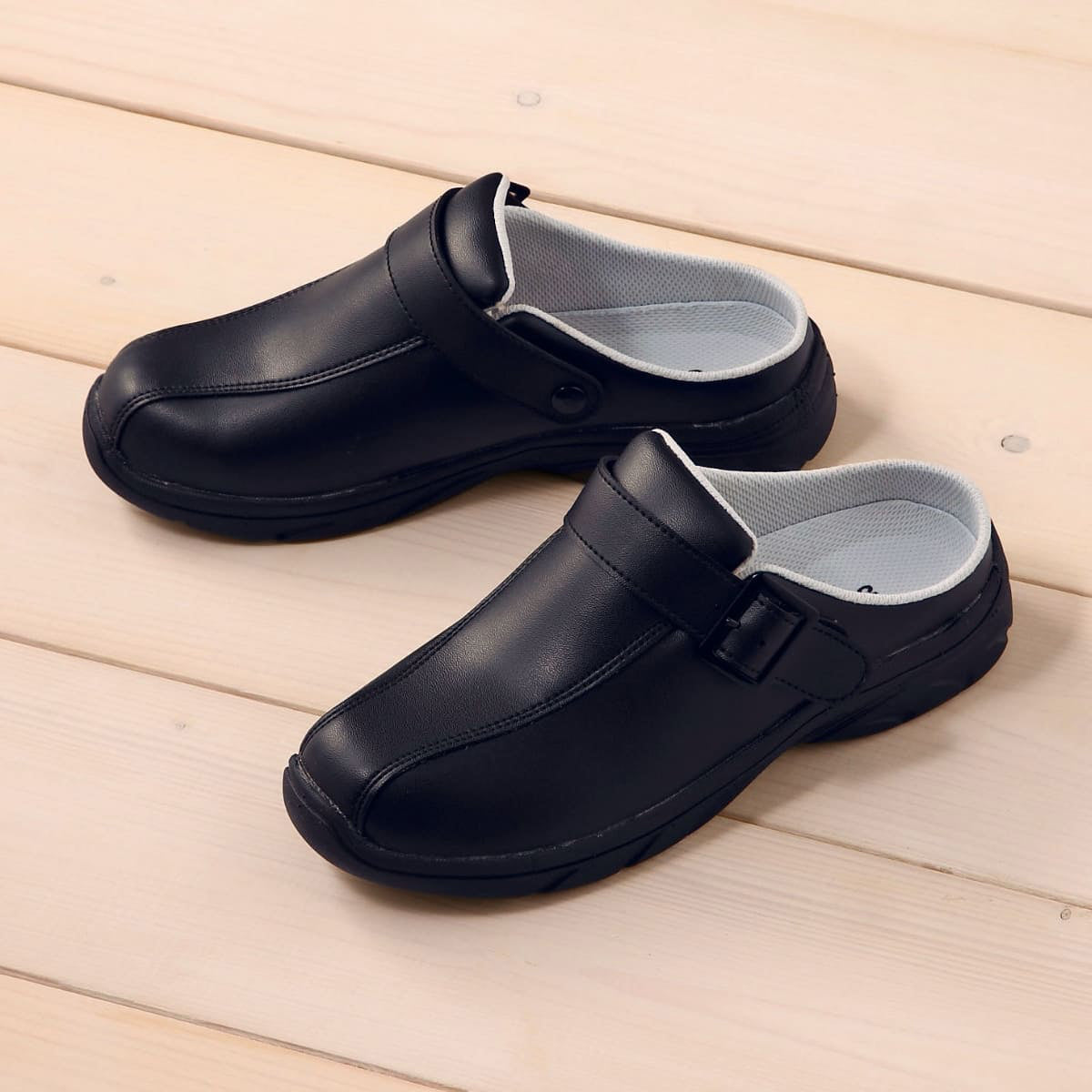 サボ・スリッポン | 医療介護ユニフォーム | 1枚 | 940 | ホワイト