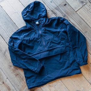 ’19春夏のメンズトレンドはスポーツMIX。街に映えるUnited Athleのアノラックパーカーをレビュー