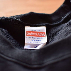 クルーネックスウェットを使った大人スポーツMIXコーデ