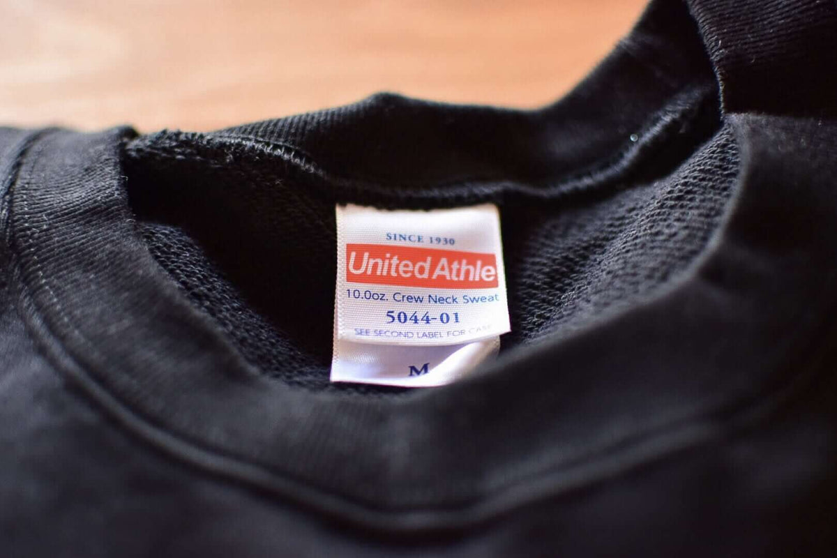 クルーネックスウェットを使った大人スポーツMIXコーデ