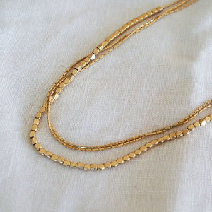 シンプルなTシャツを自分らしく楽しむ！ワンポイントで印象を変えられる方法