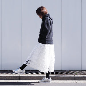 メンズパーカーを着こなす！ 大人のカジュアル”フーディー”コーディネート