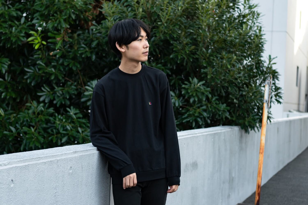 フルーツオブザルームのTシャツ着用シーン