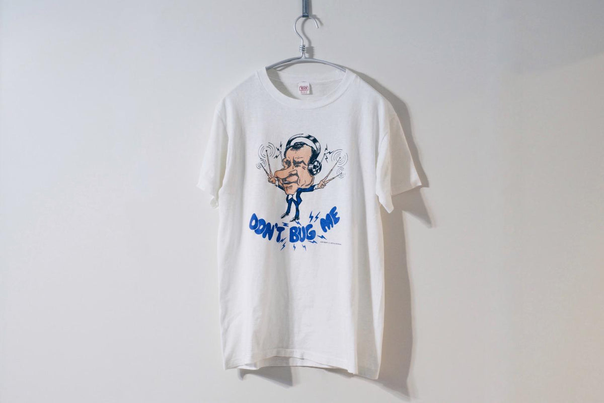 プリントTシャツを大人っぽく着こなしたい人への2つの提案