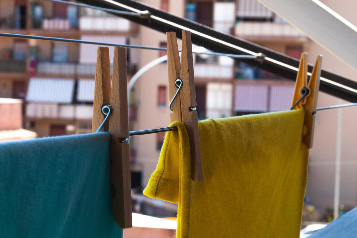 Tシャツのなかなか落ちない「臭い問題」その原因と解決方法！