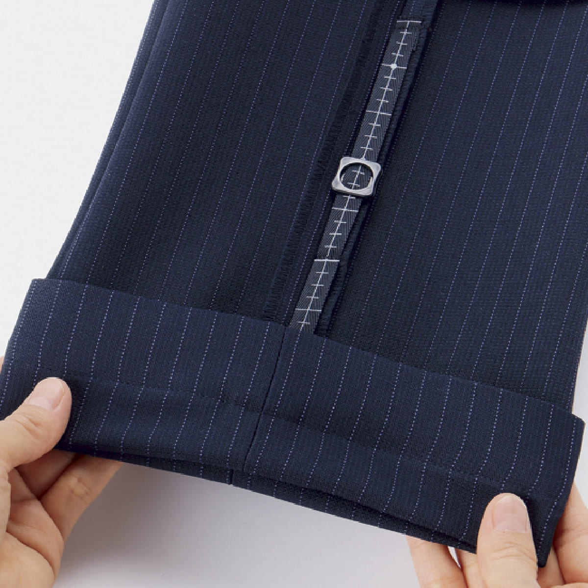 裾上げらくらくパンツ［VALUE STRIPE］ | 事務服 | 1枚 | AP6245 | ブラック×ベージュ