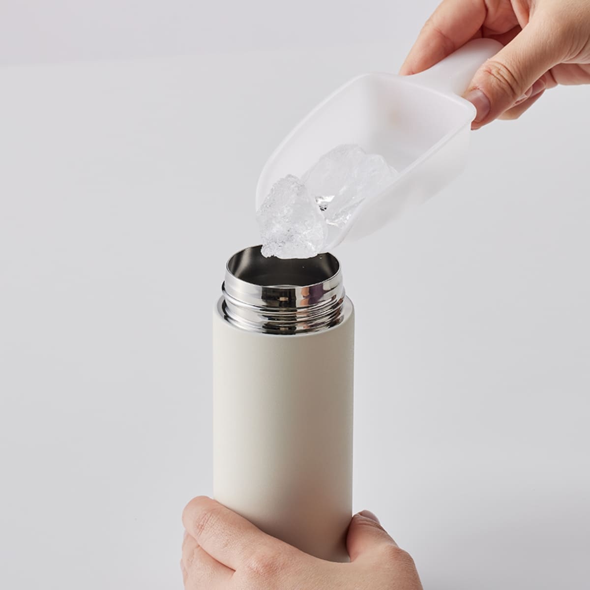 MOTTERU カラビナハンドルサーモボトル 250ml | ノベルティ(小物) | 1枚 | MO-3013 | シルバー