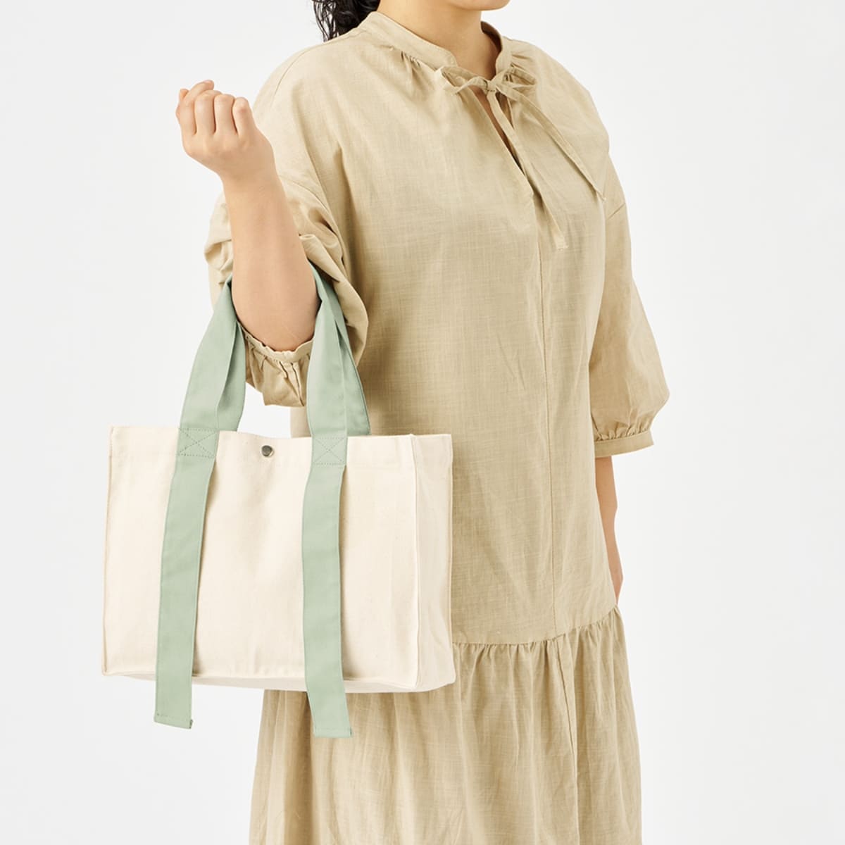 キャンバスカラーハンドルスクエアトート | ノベルティ(小物) | 1枚 | TR-1383 | ホワイト