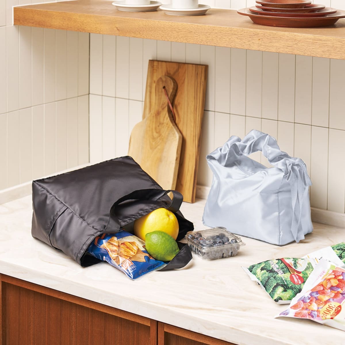 ライトクーラーランチトート | ノベルティ(小物) | 1枚 | TR-1390 | チャコールブラック