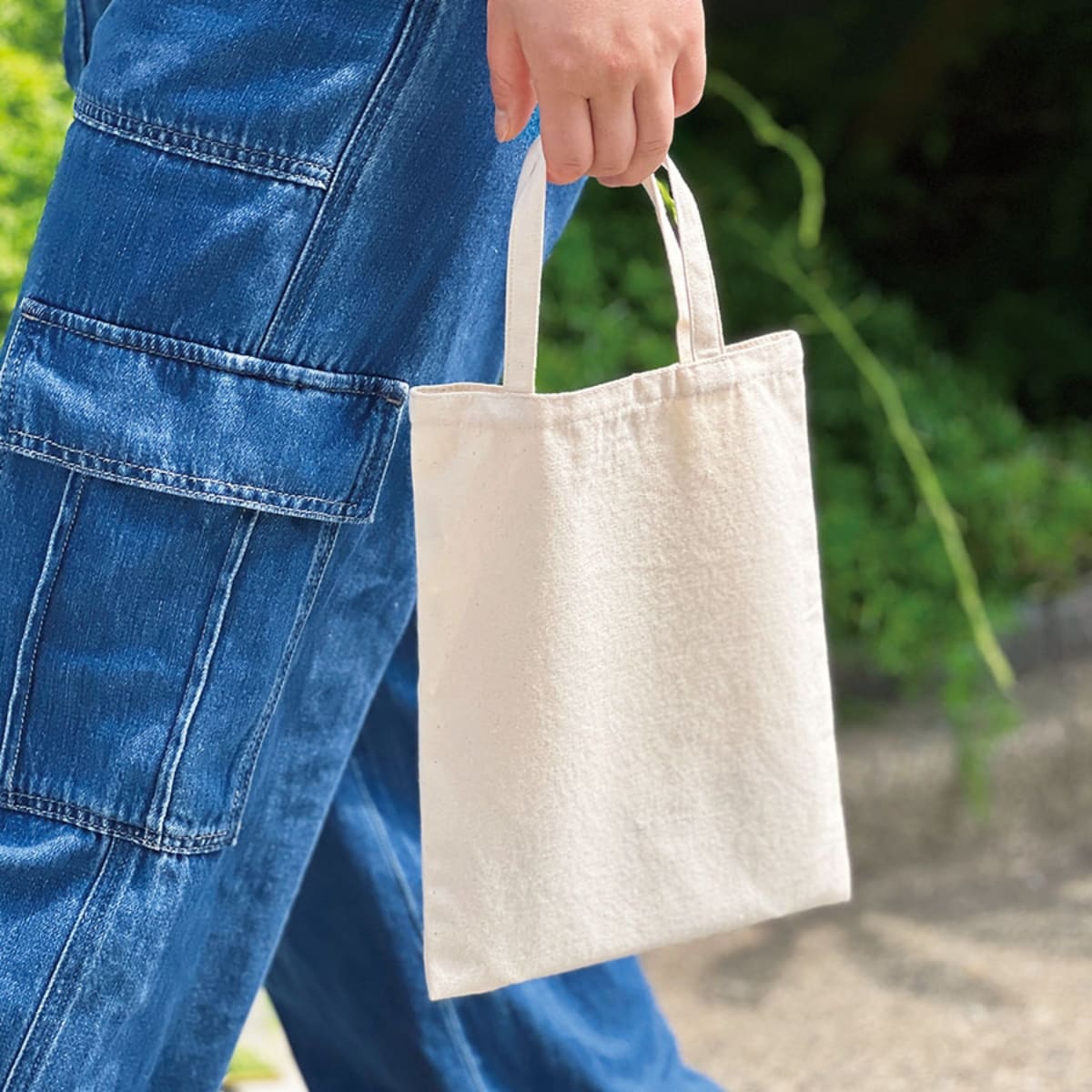 ライトキャンバスフラットバッグ（S） | ノベルティ(小物) | 1枚 | TR-1408 | ネイビー