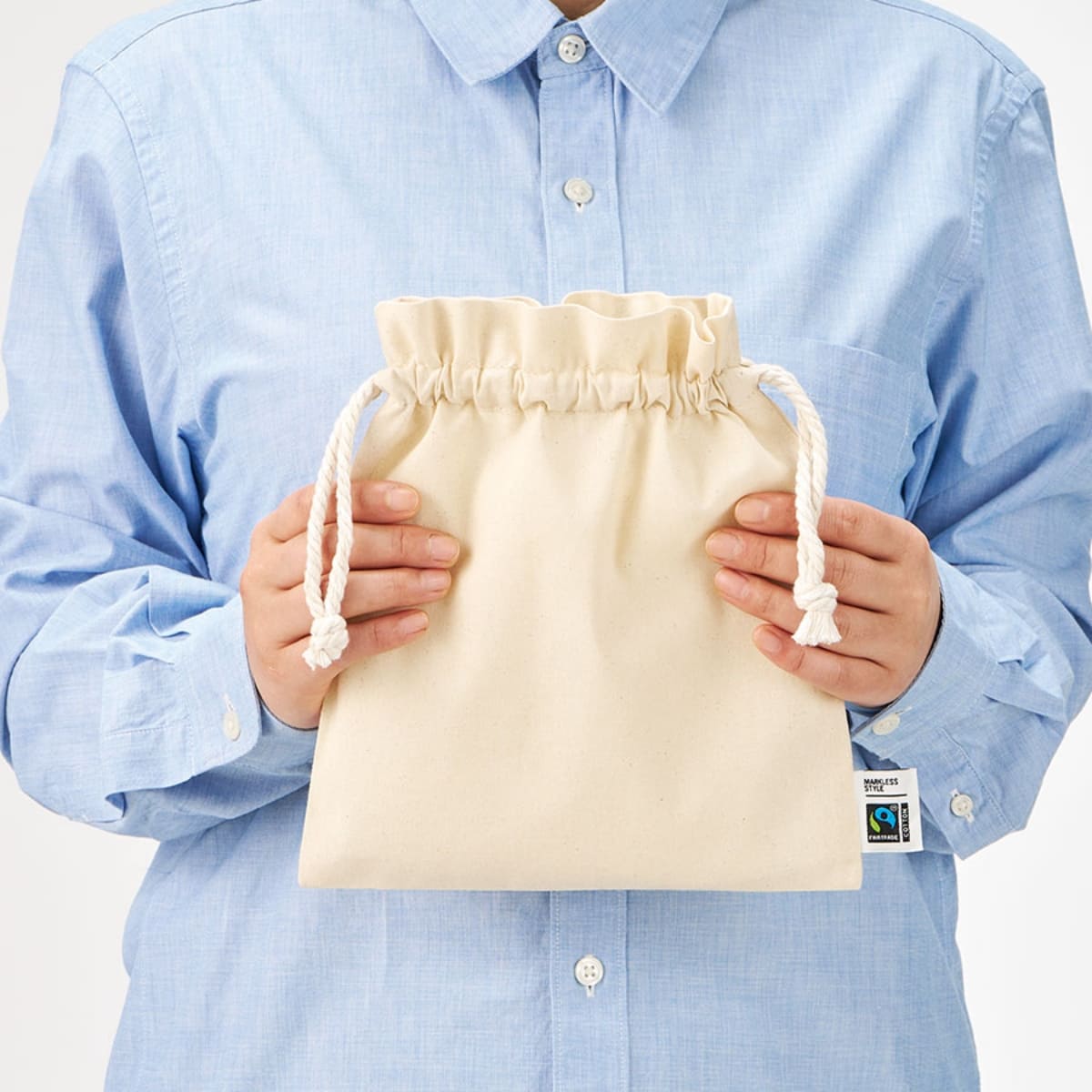 フェアトレードコットンフリル巾着（M） | ノベルティ(小物) | 1枚 | TP-0049 | スモークブルー