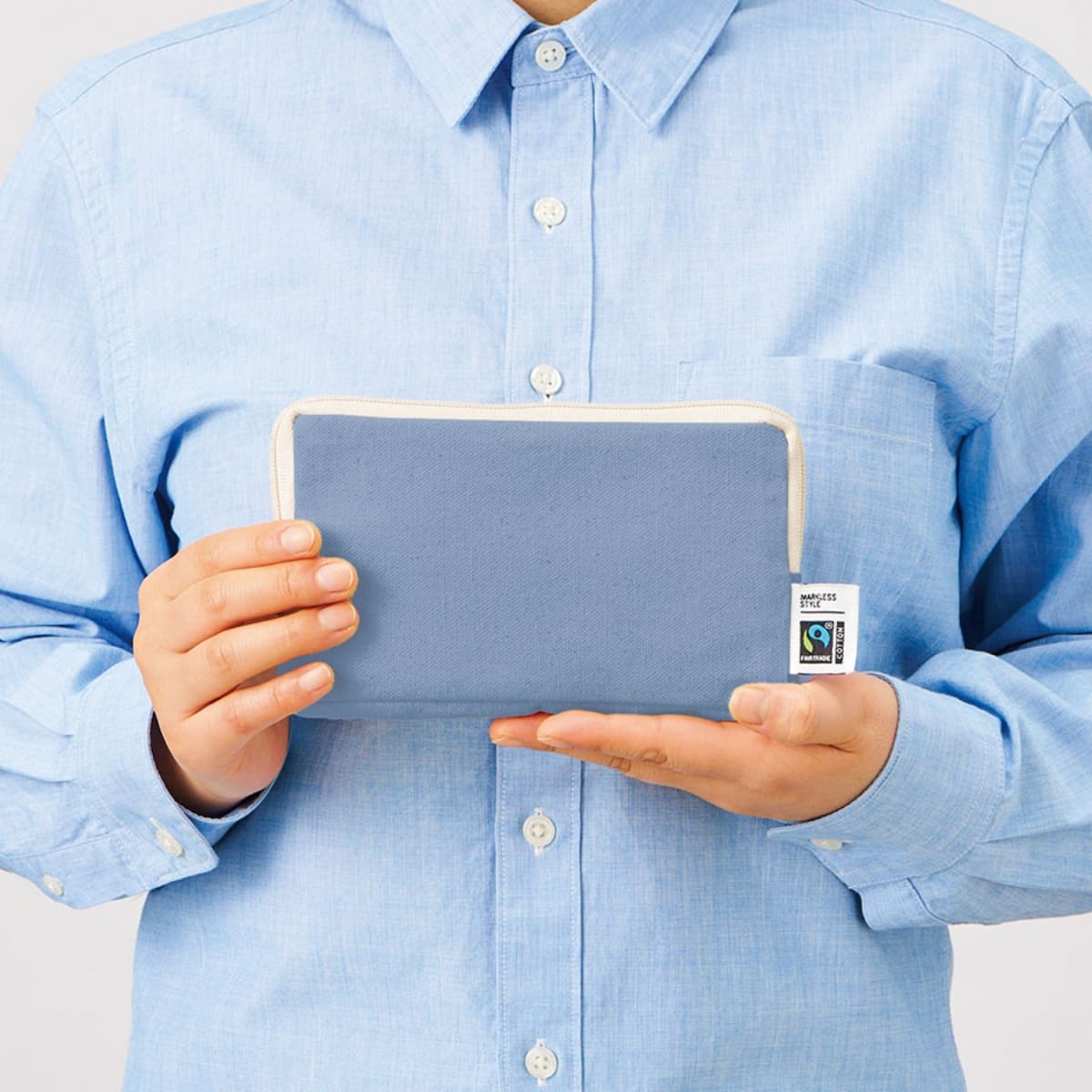 フェアトレードコットンスリムスクエアポーチ（M） | ノベルティ(小物) | 1枚 | TP-0051 | ネイビー