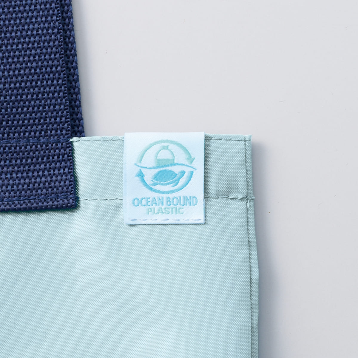 OBP A4ショルダーバッグ(再生PET) | ノベルティ(小物) | 1枚 | TR-1369 | スモークブルー