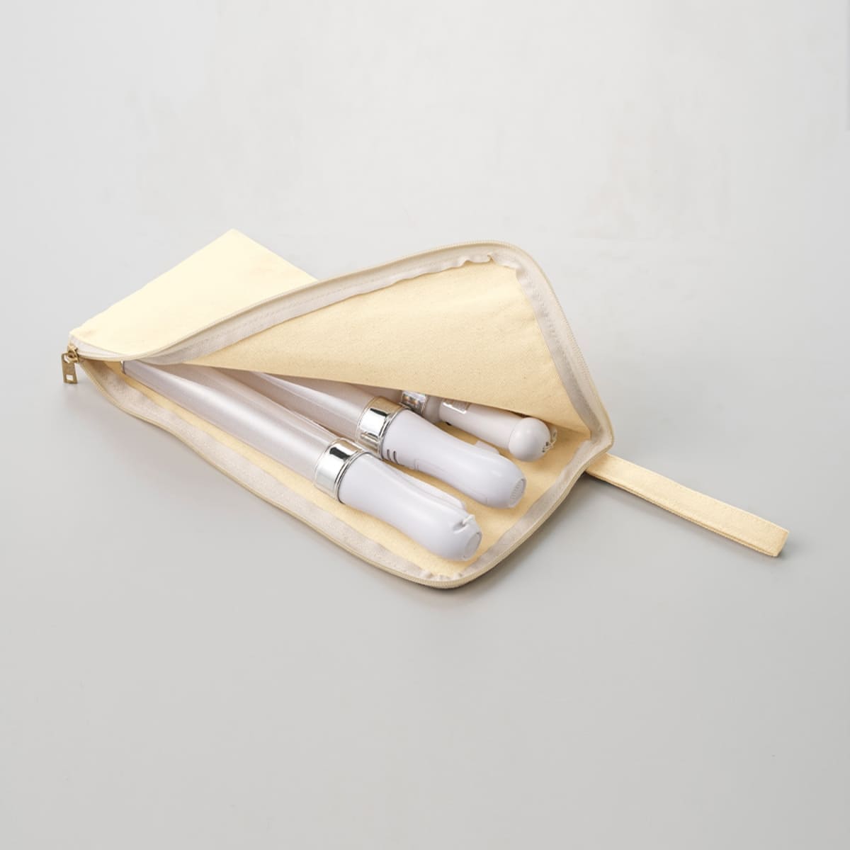 キャンバスL字ファスナーフラットポーチ(M) | ノベルティ(小物) | 1枚 | TP-0008 | マスタード