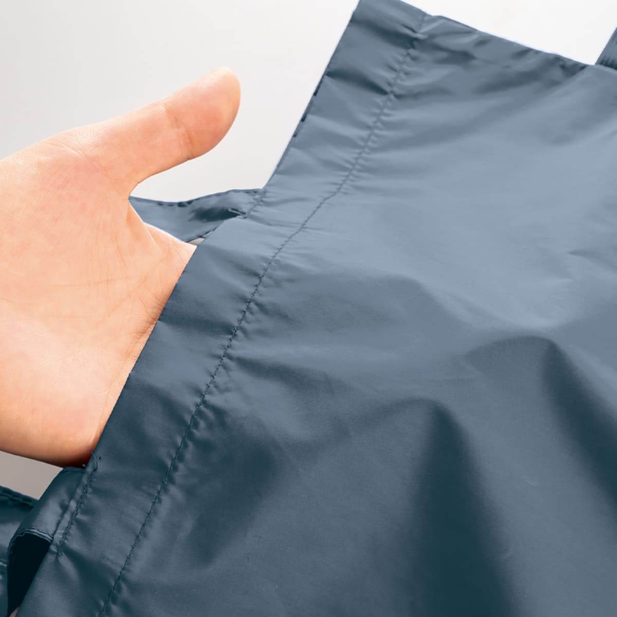 ファインライトポリバッグ（M） | ノベルティ(小物) | 1枚 | TR-1348 | ネイビー