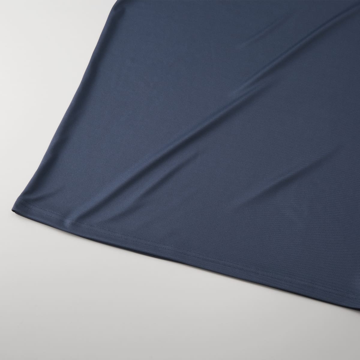 4.4オンス ドライスムース リサイクルポリエステル スリーブレスシャツ | メンズ | 1枚 | 5703-01 | ネイビー