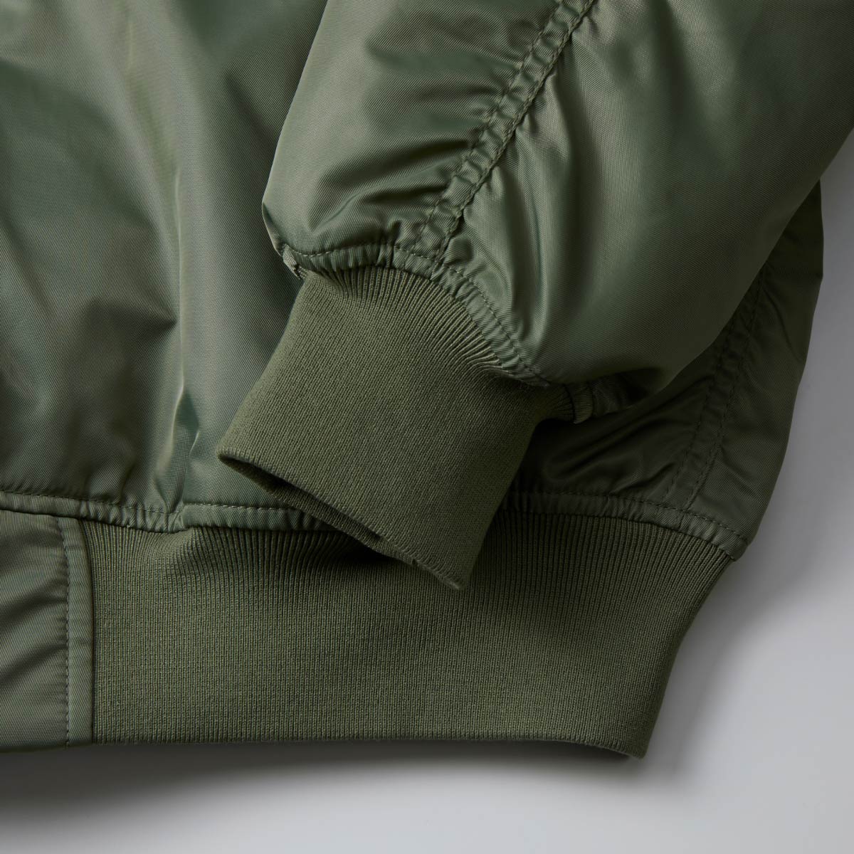 タイプ MA-1 ジャケット（中綿入） | メンズ | 1枚 | 7490-01 | OD