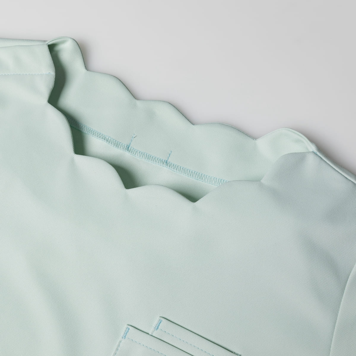 Lee メディカル　レディーススクラブ | メディカルウェア | 1枚 | LMS43002 | ラベンダー